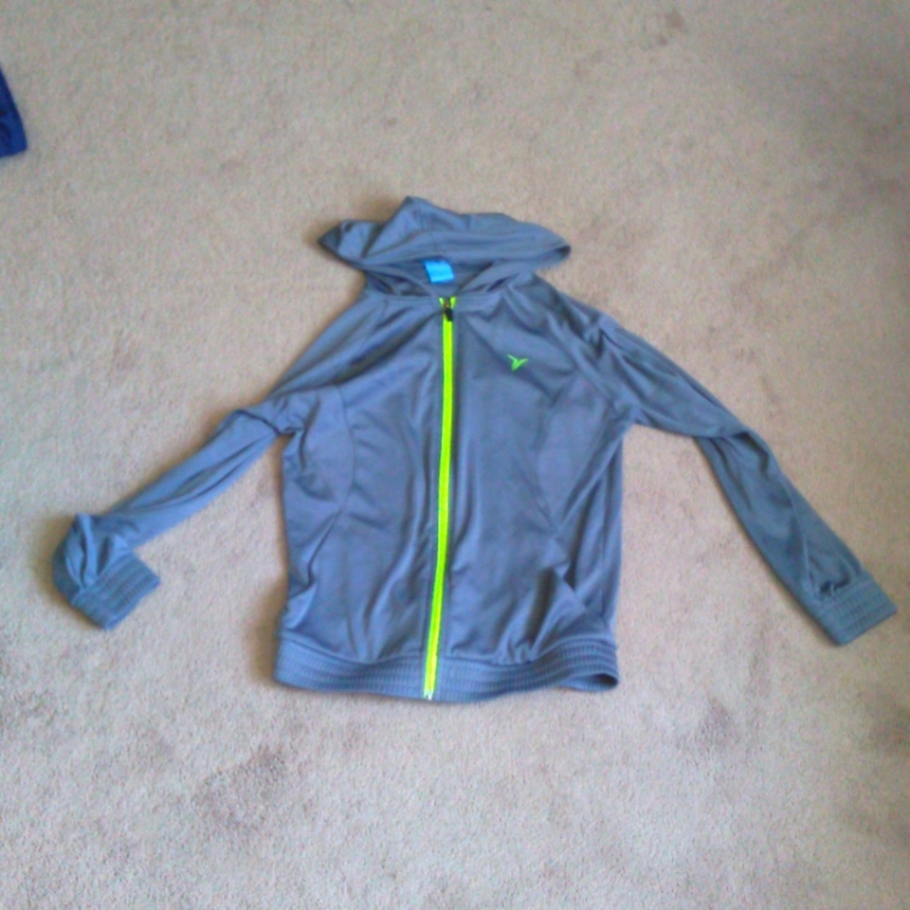 Active sweater